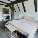 Hindemae Estate For Holidays And Events *
