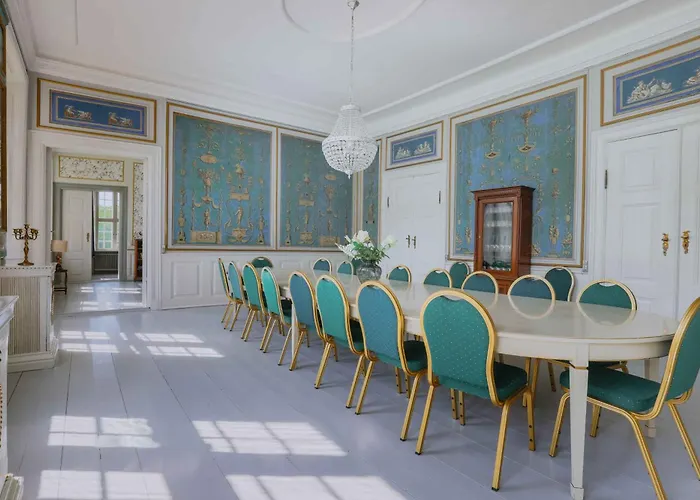 Hindemae Estate For Holidays And Events *