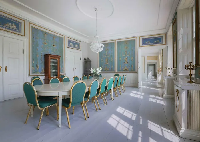 Hindemae Estate For Holidays And Events