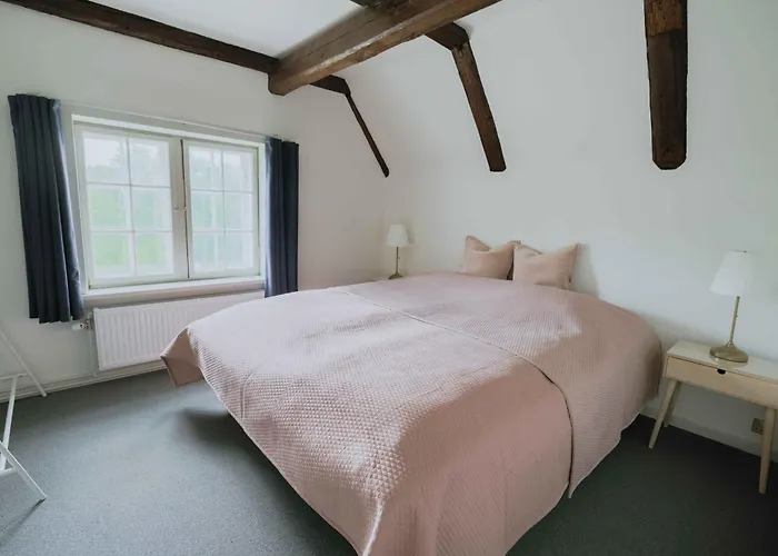 Country house Hindemae Estate For Holidays And Events Ullerslev